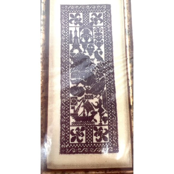 RARE Splendor IX Colonial Coverlet Cross Stitch Kit 132 By The Hearts Content - Picture 1 of 5